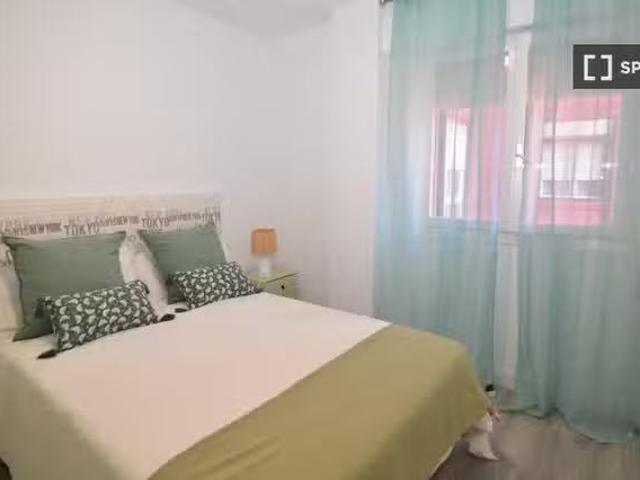 Casa en alquiler en Grupo El Carmelo, Santander