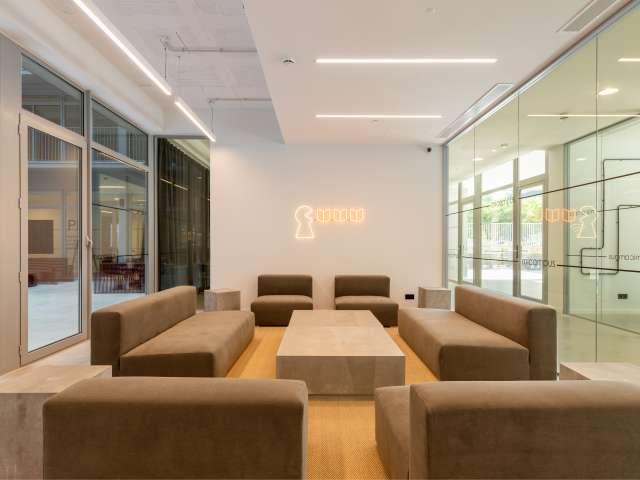 Habitación en alquiler en La Mina - districte 6, Barcelonès