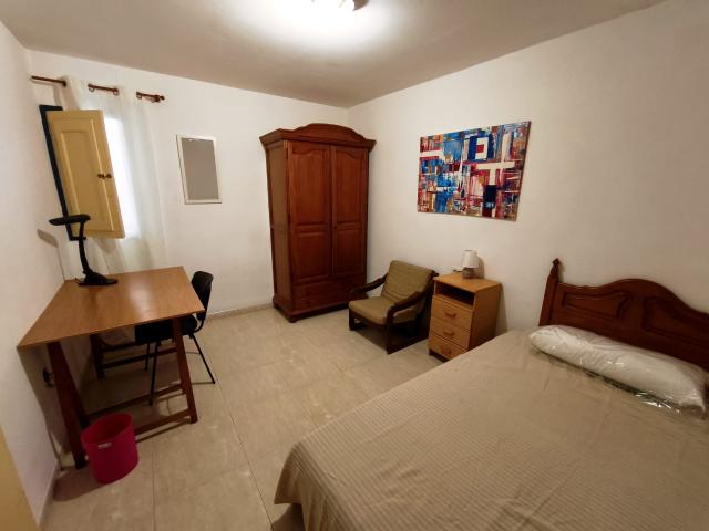 Habitación en alquiler en Grup Santiago, la Plana Alta