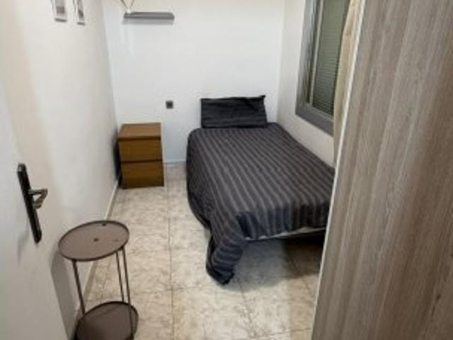 Habitación en alquiler en El Prat De Llobregat, Barcelona