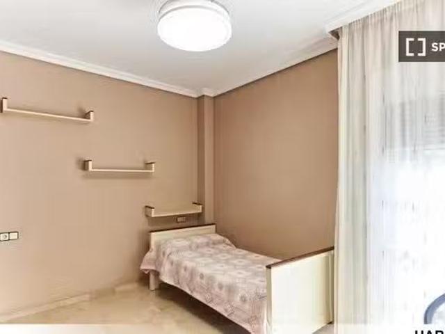 Casa en alquiler en Cerro-Amate, Sevilla