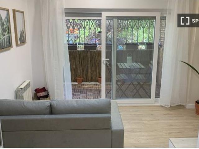 Piso en alquiler en Orcasitas, Madrid