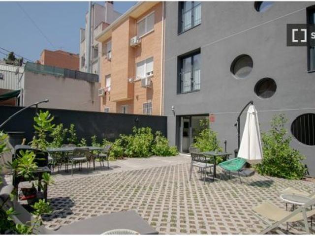 Piso en alquiler en Valdeacederas, Madrid