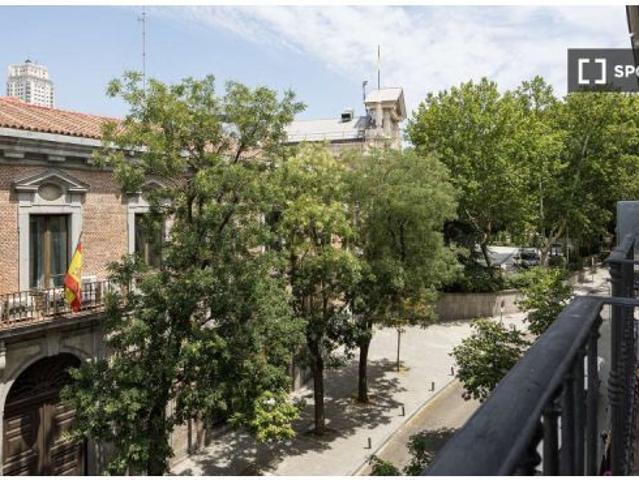Piso en alquiler en Madrid, Palacio