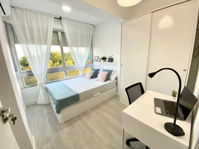 Habitación en alquiler en Juan de la Cierva, Getafe