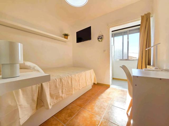 Habitación en alquiler en Puente de Vallecas, Medina-sidonia