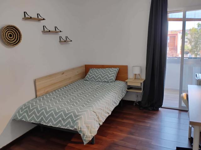 Habitación en alquiler en Distrito II, Alcalá De Henares