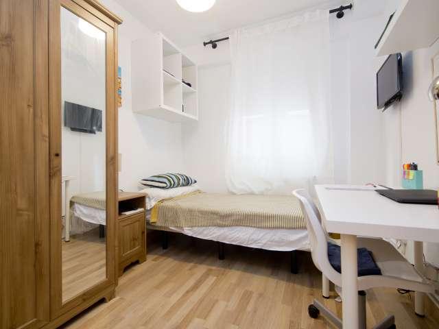 Habitación en alquiler en Distrito III, Alcalá De Henares