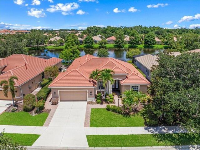 House for sale in Osprey