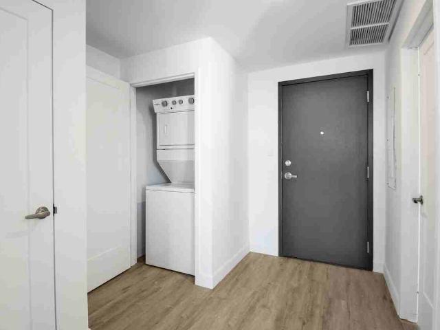 Apartment for rent in Brossard, Quebec