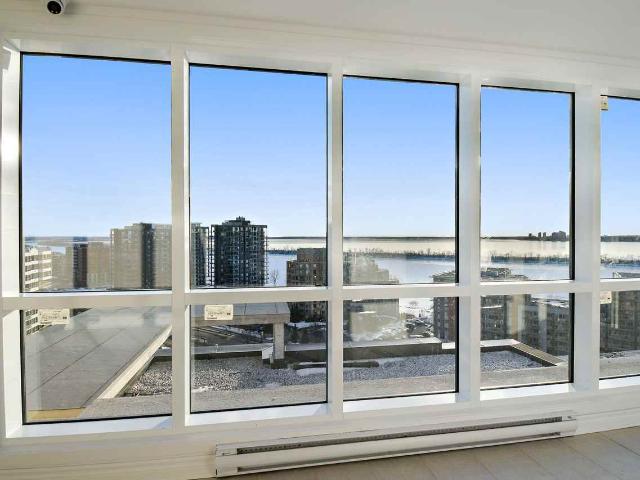 Apartment for rent in Brossard, Quebec