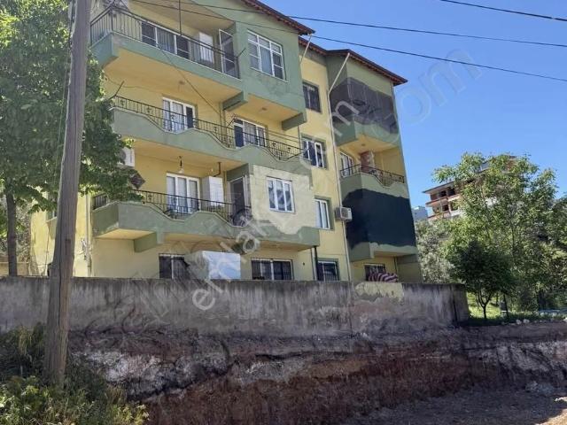 Akhisar, Manisa içerisinde satılık mülk