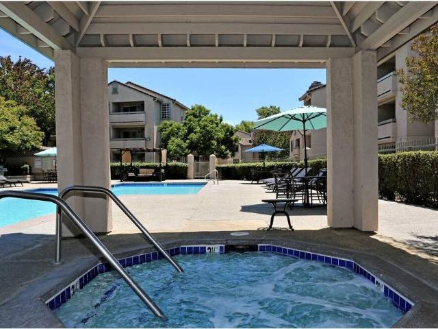 Apartment for rent in Pleasanton, California