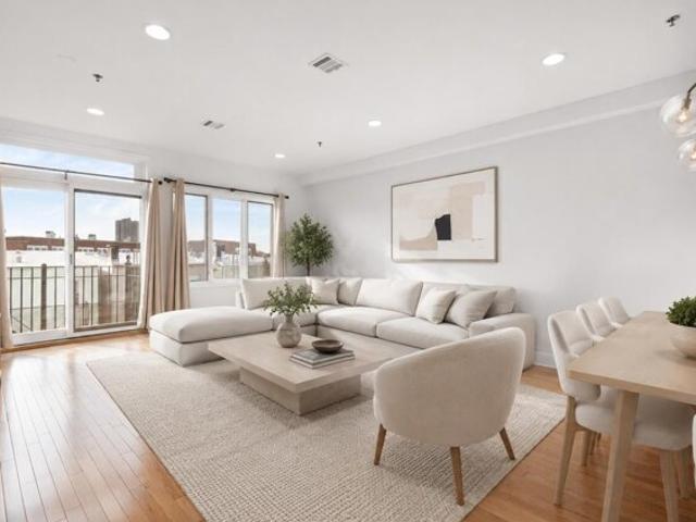Condo for sale in Hudson, New Jersey