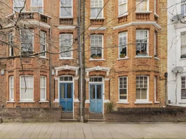 Apartment for rent in Oval, Greater London