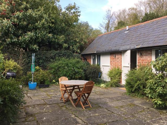 Studio for rent in Hales Place, The Bridge