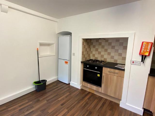 House for rent in Hales Place, The Bridge