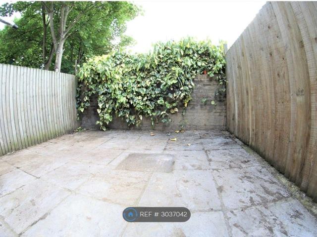 Apartment for rent in South Hackney, Greater London