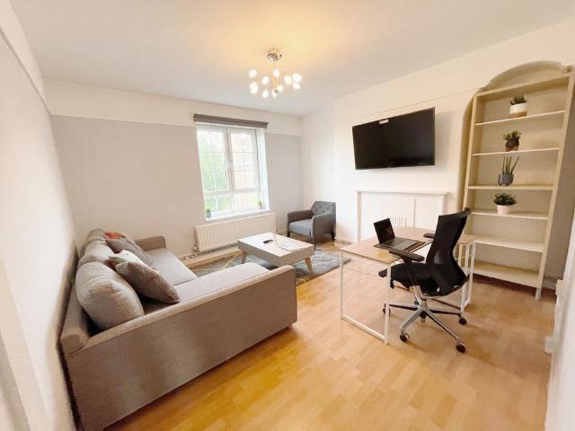 Apartment for rent in South Hackney, Greater London