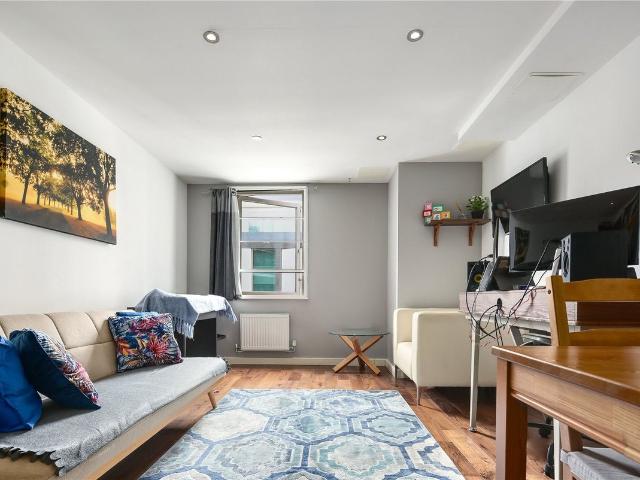 Apartment for rent in Shoreditch, Greater London