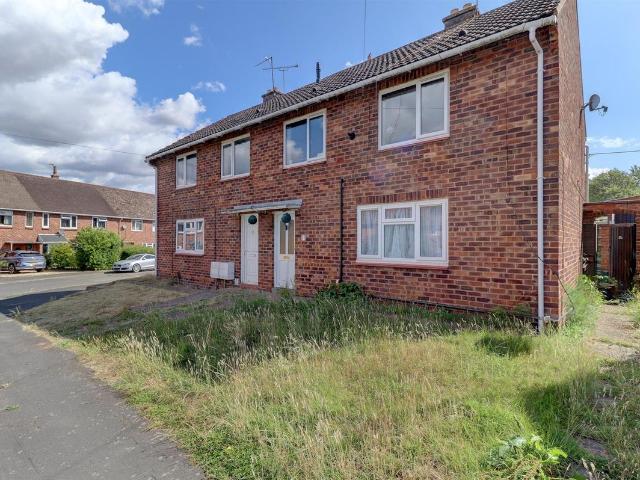 House for rent in Lillington, Green Close