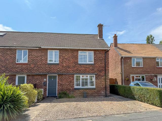 House for rent in Lillington, Green Close