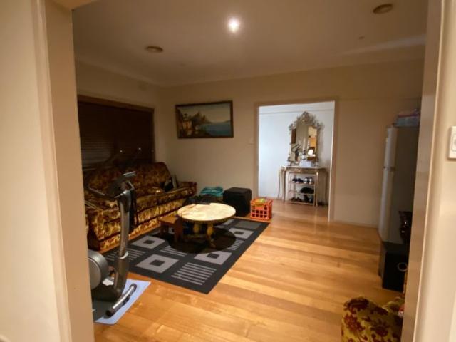 Room for rent in Camerons Creek, Victoria