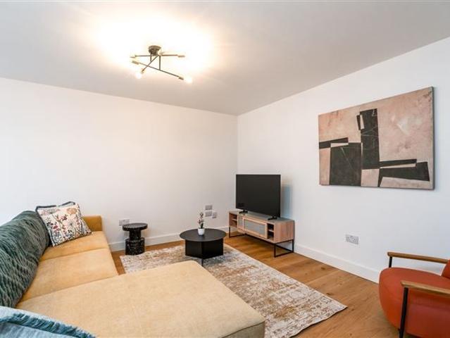 Apartment to rent in Bluebell, North Tipperary