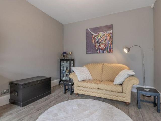 House for rent in Alton Barnes, Essex