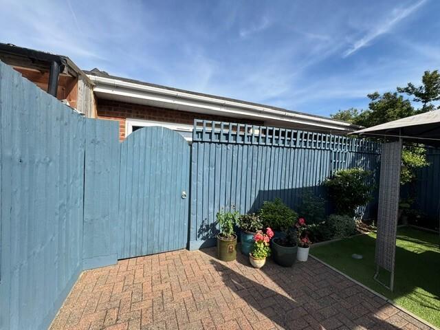 House for rent in London Borough of Hounslow, Heston