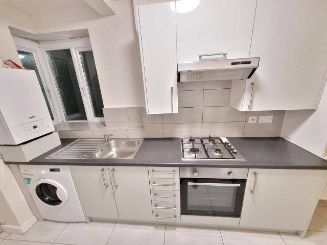 Apartment for rent in Winchmore Hill, Greater London