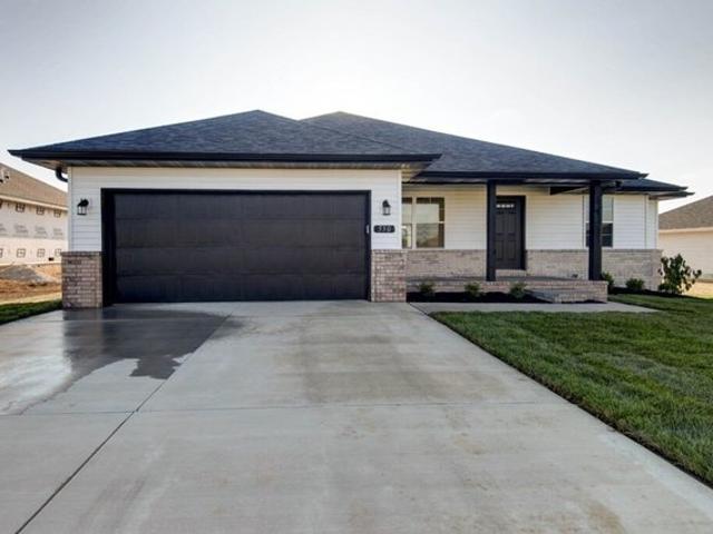 House for sale in Nixa, Missouri