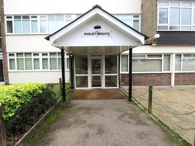 Apartment for rent in Barnet Vale, Greater London