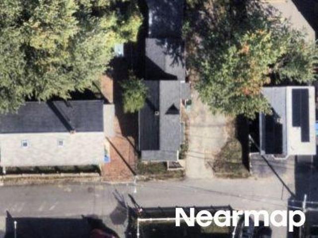 House for sale in Glenwood, Medford