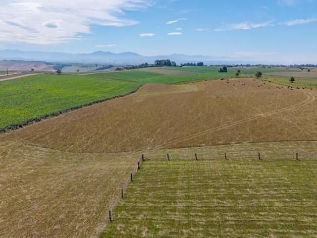 Property for sale in Hadlow, Canterbury
