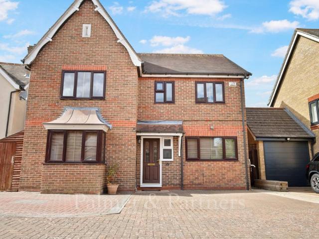 House for rent in Mile End, Fordham Heath
