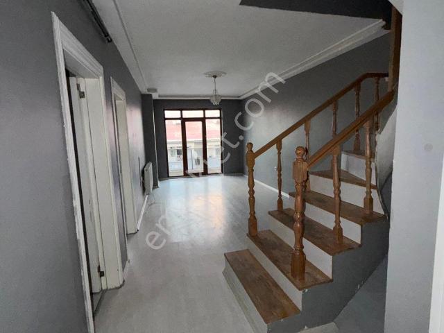 Van içerisinde kiralık mülk