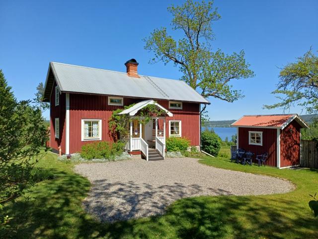 Gård till salu i Örebro