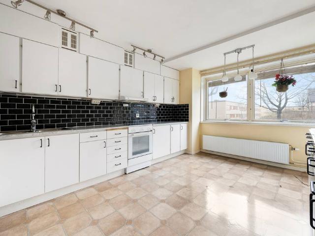 Bostad till salu i Solna, Stockholm