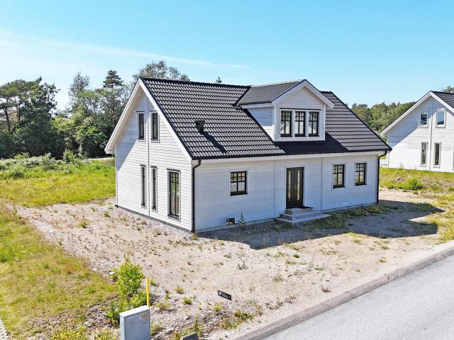 Hus till salu i Grebbestad, Västra Götaland