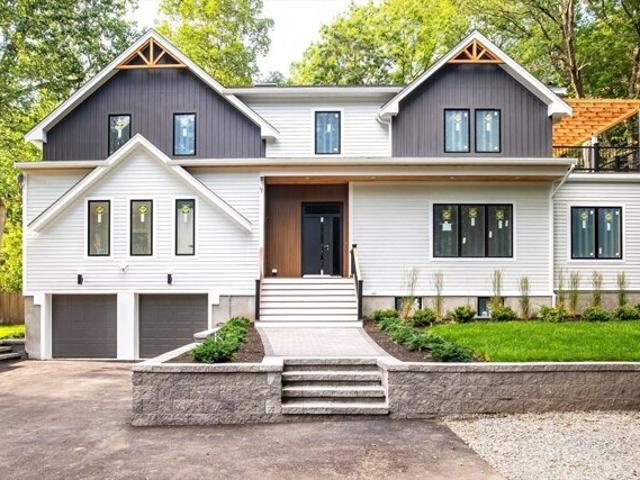 House for sale in Newton