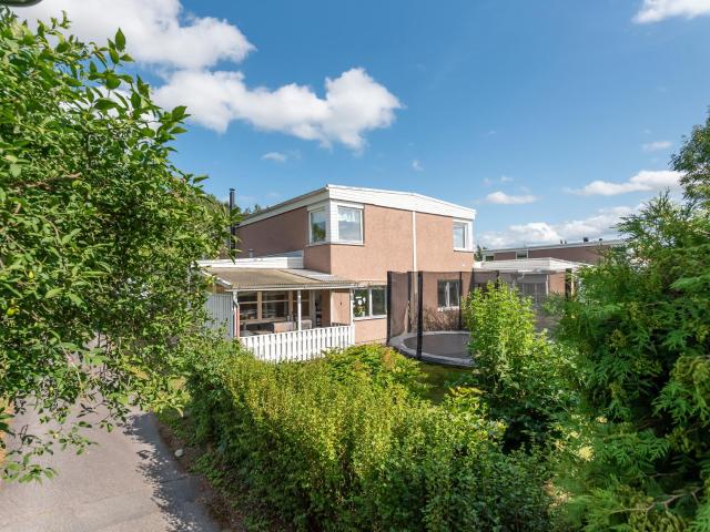 Villa till salu i Kumla, Örebro