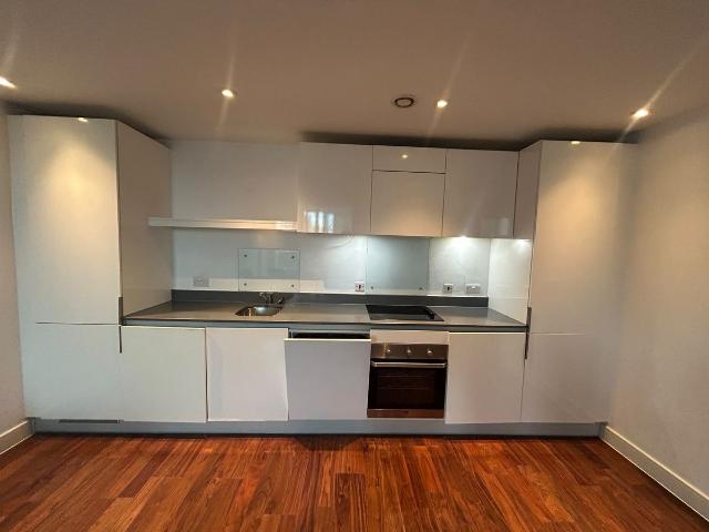 Apartment for rent in Park Central, Birmingham