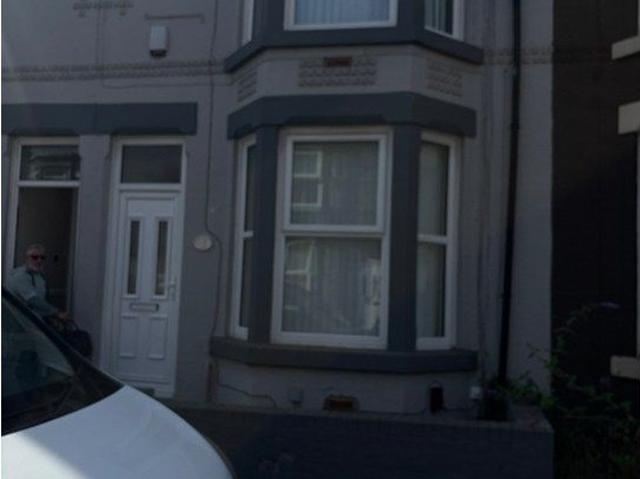 House for rent in Calderstones