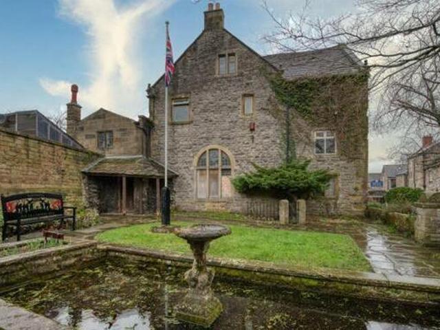 House for sale in Froggatt, East Midlands