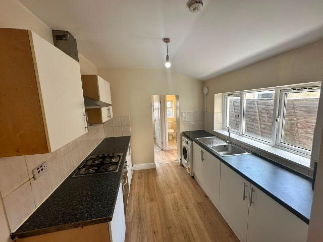 House for rent in Upton Park, Greater London