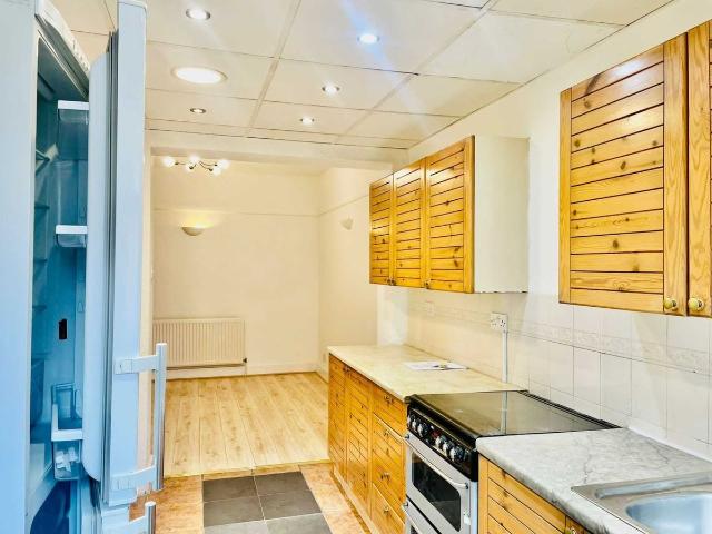 House for rent in London Borough of Newham, Greater London