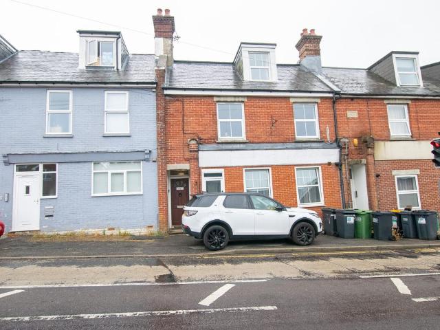 Apartment for rent in Cross In Hand, East Sussex