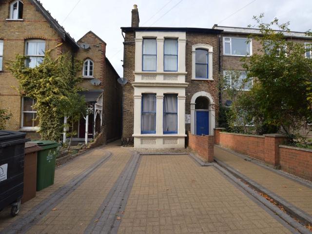 Studio for rent in Leytonstone, Greater London