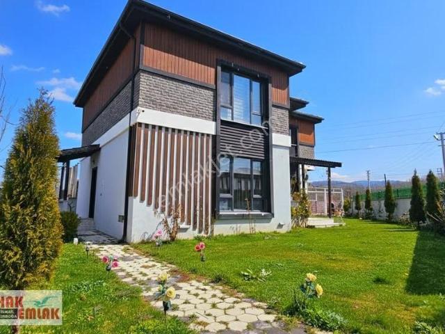 Düzce Merkez, Düzce içerisinde satılık Villa
